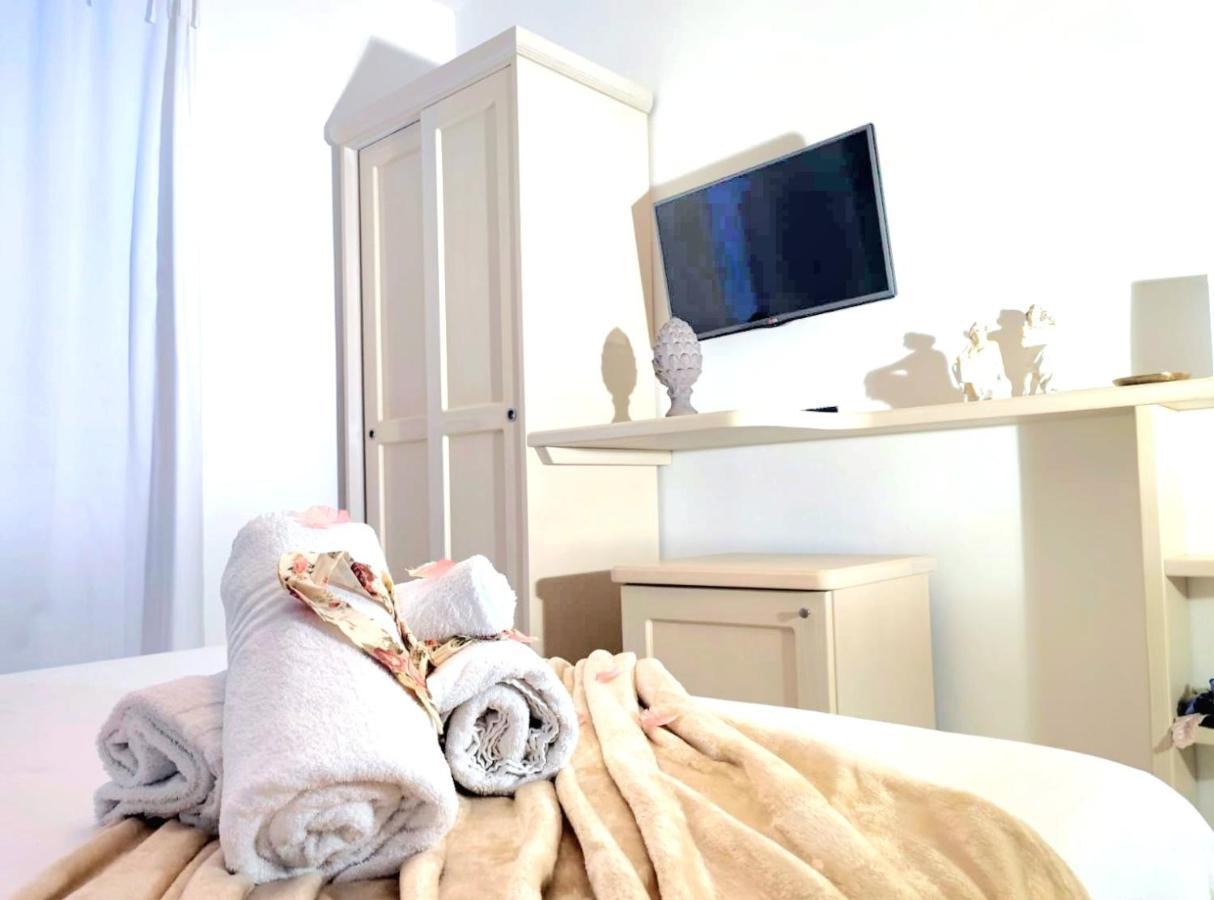 Golden House Ξενοδοχείο Porto Torres Εξωτερικό φωτογραφία