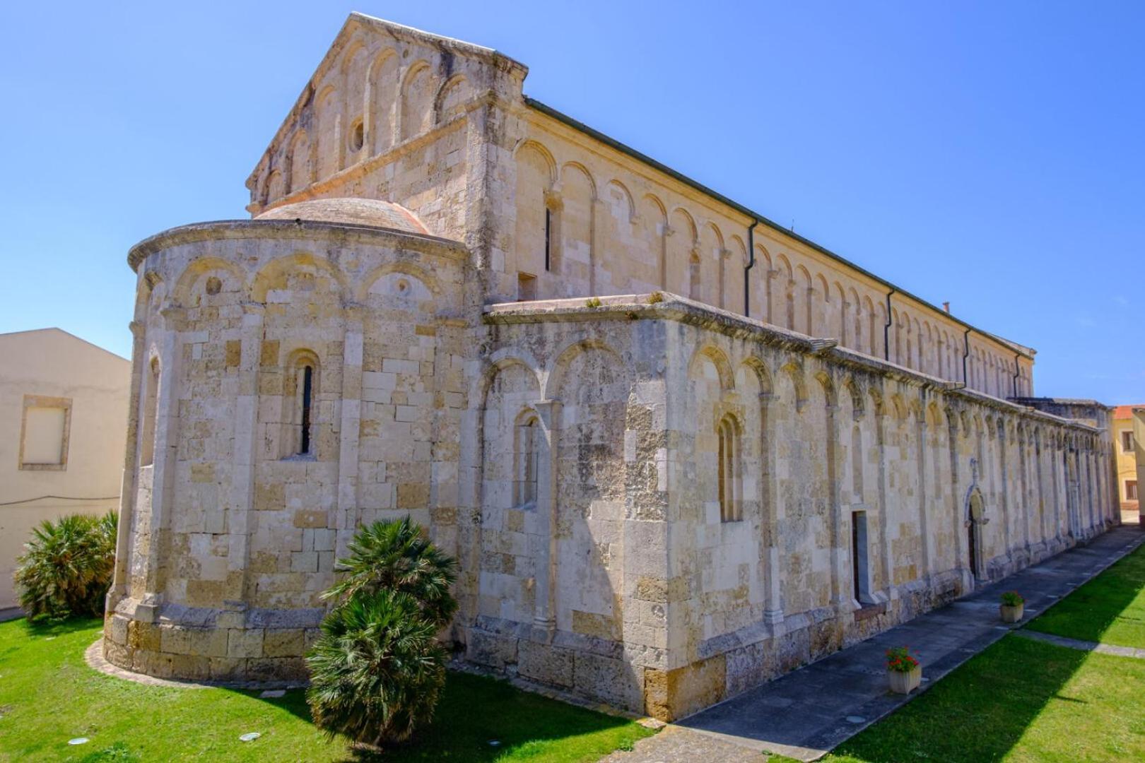 Golden House Ξενοδοχείο Porto Torres Εξωτερικό φωτογραφία